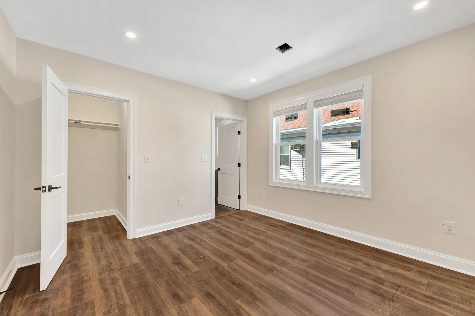 6 bed, 4+ bath apartment for rent at 55 Bailey Rd Unit 2, Ten Hills — photo 6 of 13