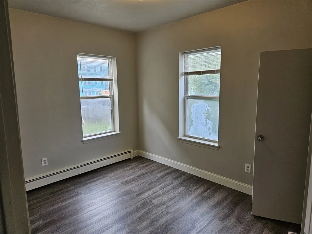 3 bed, 1 bath apartment for rent at 55 Bernard St Unit 1, Dorchester — photo 8 of 9