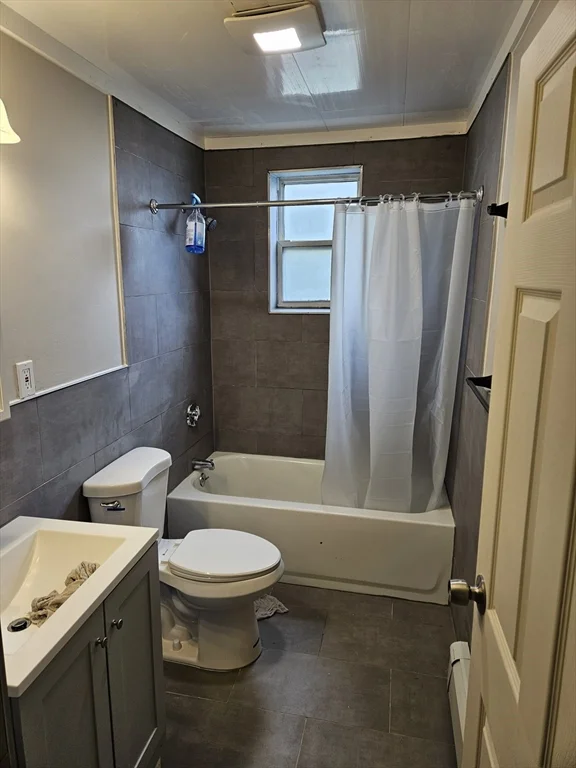 3 bed, 1 bath apartment for rent at 55 Bernard St Unit 1, Dorchester — photo 6 of 9
