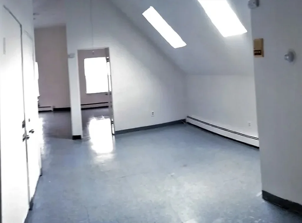2 bed, 1 bath apartment for rent at 55 Bernard St Unit 3, Dorchester — photo 6 of 8
