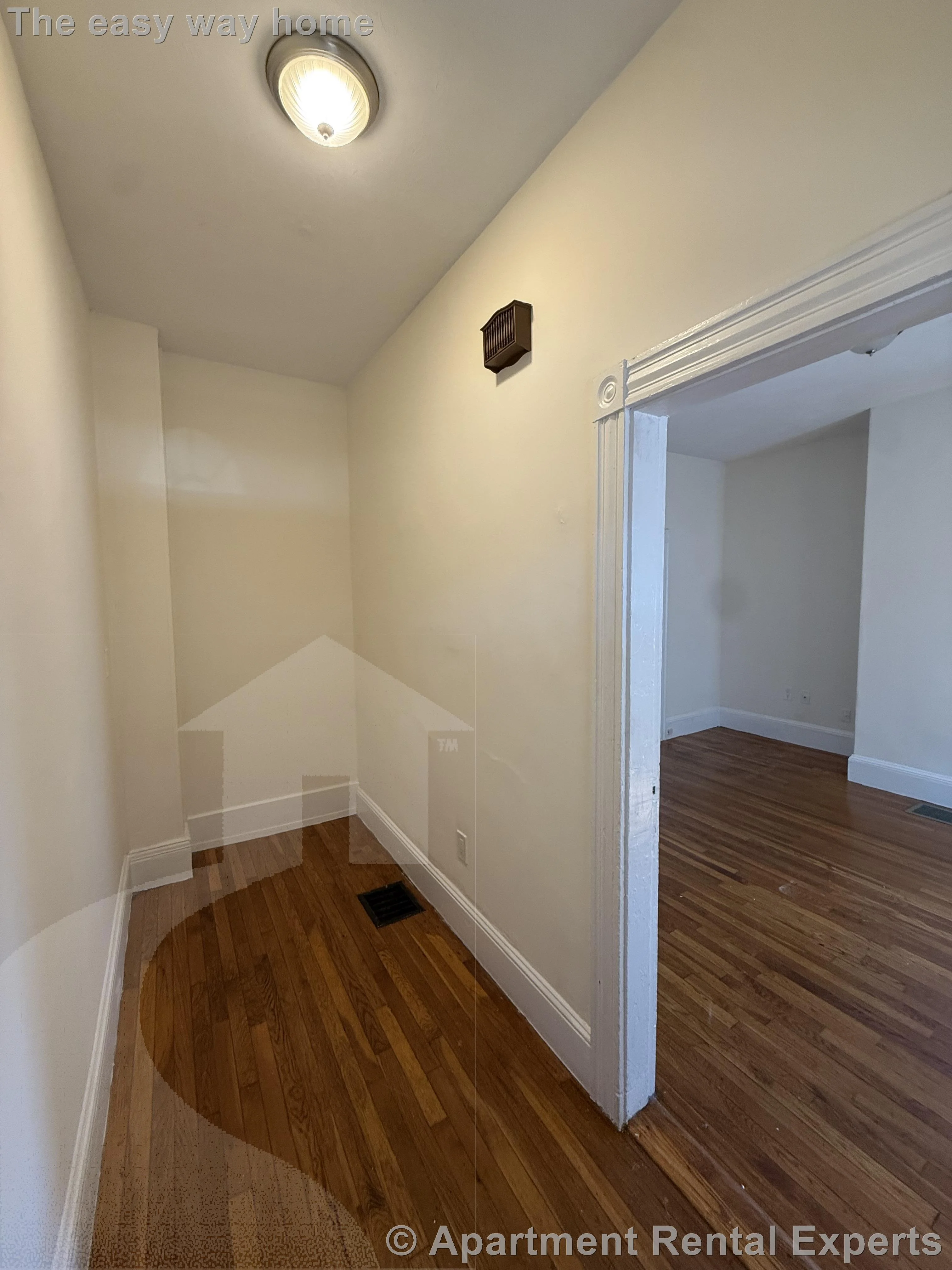 1 bed, 1 bath apartment for rent at 55 Bonair St Unit 1, Winter Hill — photo 5 of 13