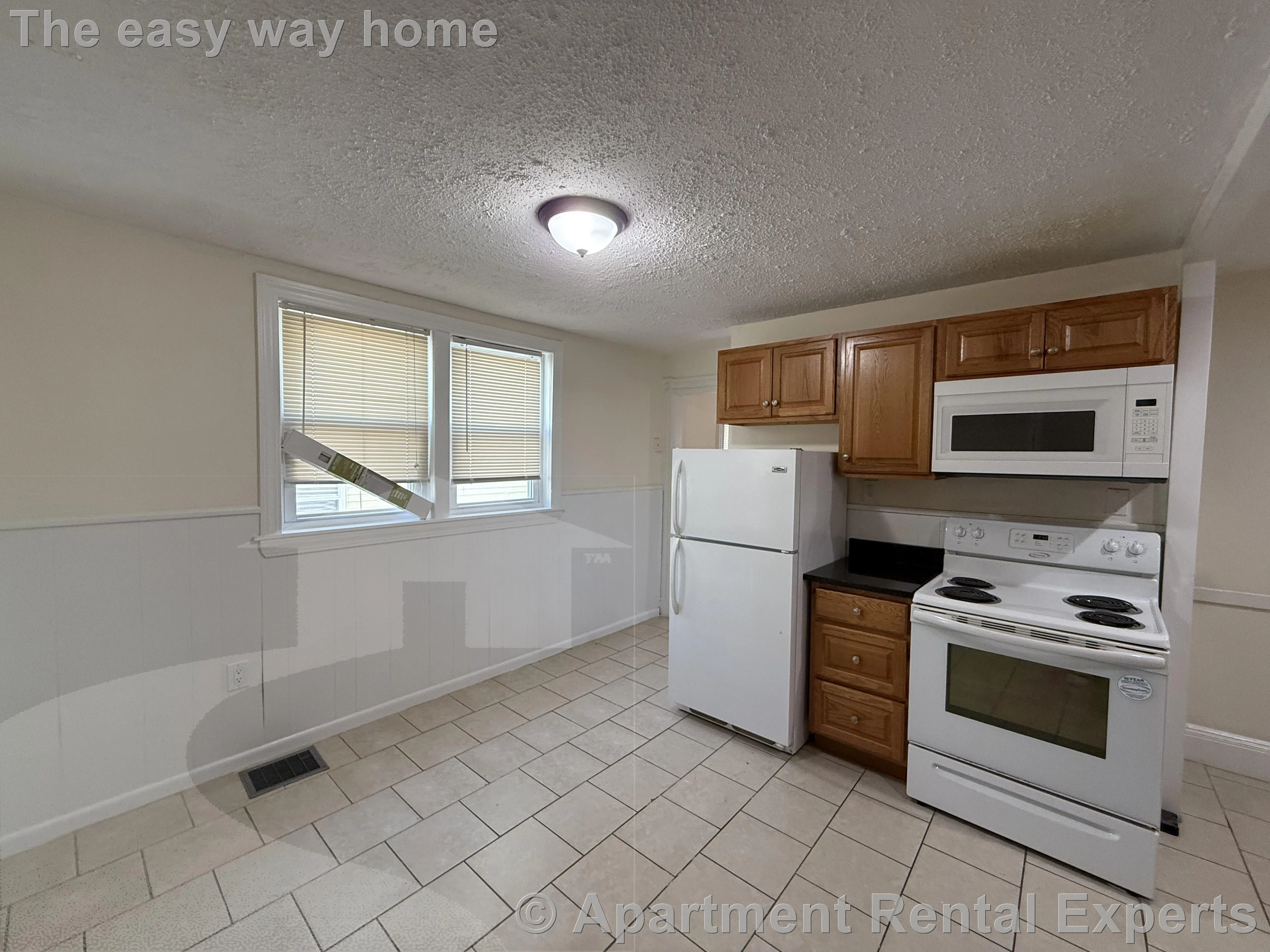 1 bed, 1 bath apartment for rent at 55 Bonair St Unit 1, Winter Hill — photo 3 of 13