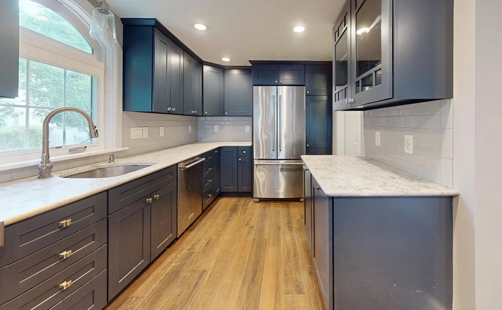 3 bed, 1 bath apartment for rent at 55 Brentwood, Forestdale
