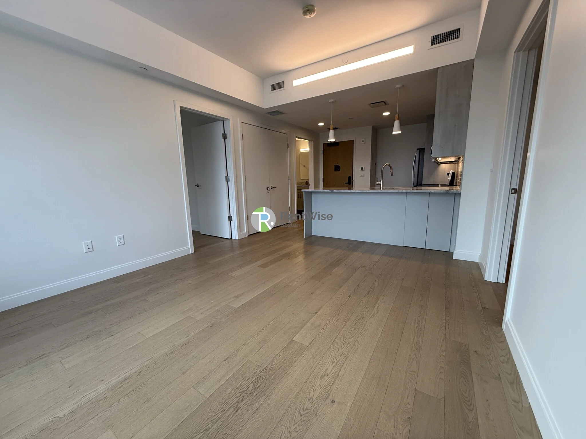 3 bed, 2 bath apartment for rent at 55 Brighton Ave Unit 308, Allston — photo 8 of 32