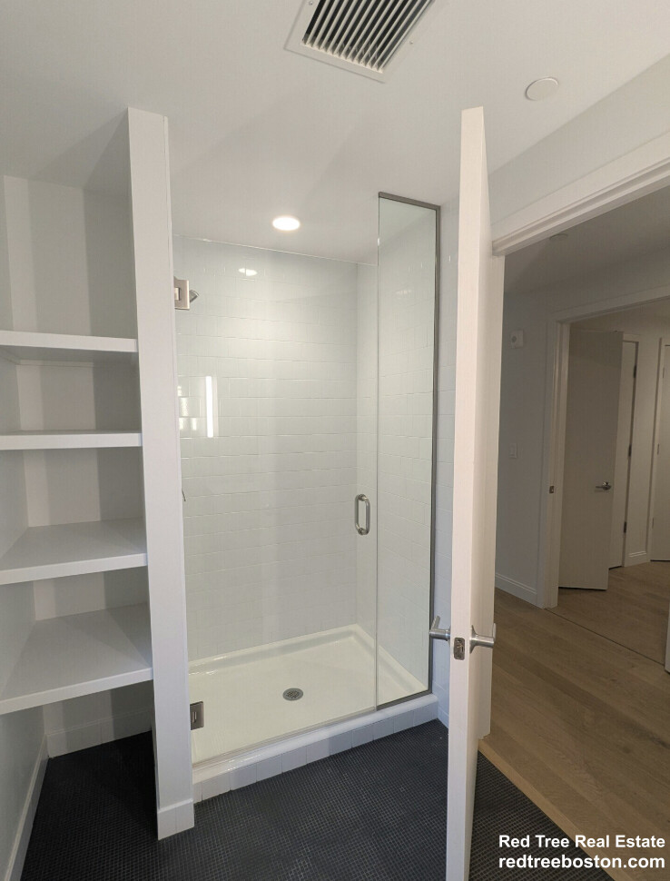 2 bed, 2 bath apartment for rent at 55 Brighton Ave Unit 402, Allston — photo 3 of 19