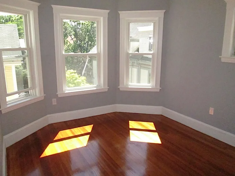 3 bed, 1 bath apartment for rent at 55 Bristol Rd Unit 1, Magoun Square — photo 4 of 5