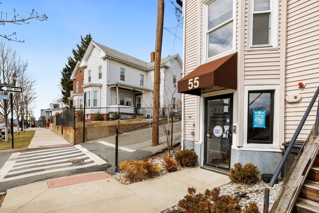2 bed, 1 bath apartment for rent at 55 Broadway Unit 11, East Somerville