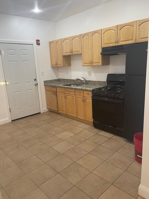 2 bed, 1 bath apartment for rent at 55 Broadway Unit 5, Somerville — photo 2 of 9