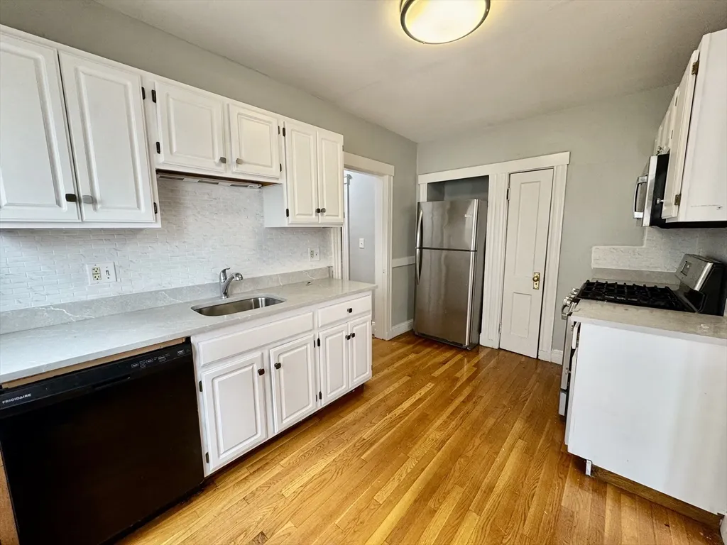 1 bed, 1 bath apartment for rent at 55 Brookley Rd Unit 1L, Jamaica Plain — photo 7 of 18