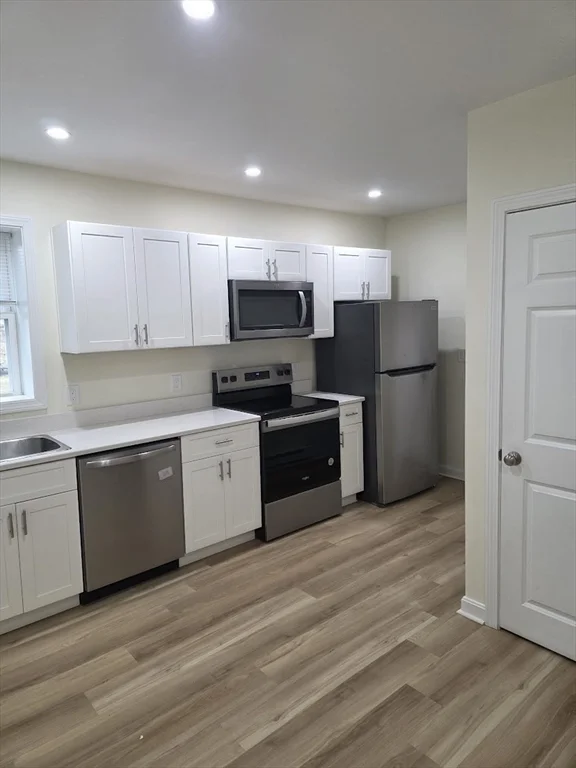 2 bed, 1 bath apartment for rent at 55 Burrage Ave Unit 1, Leominster — photo 6 of 14