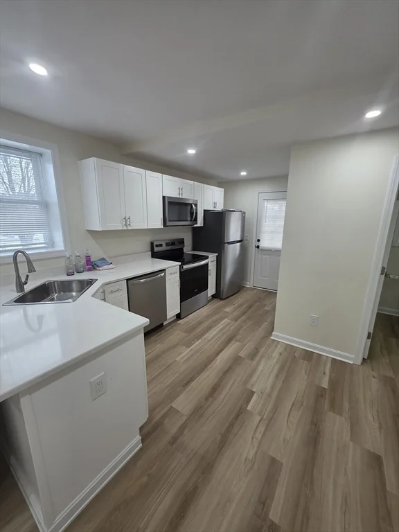 1 bed, 1 bath apartment for rent at 55 Burrage Ave Unit 2, Leominster — photo 2 of 16