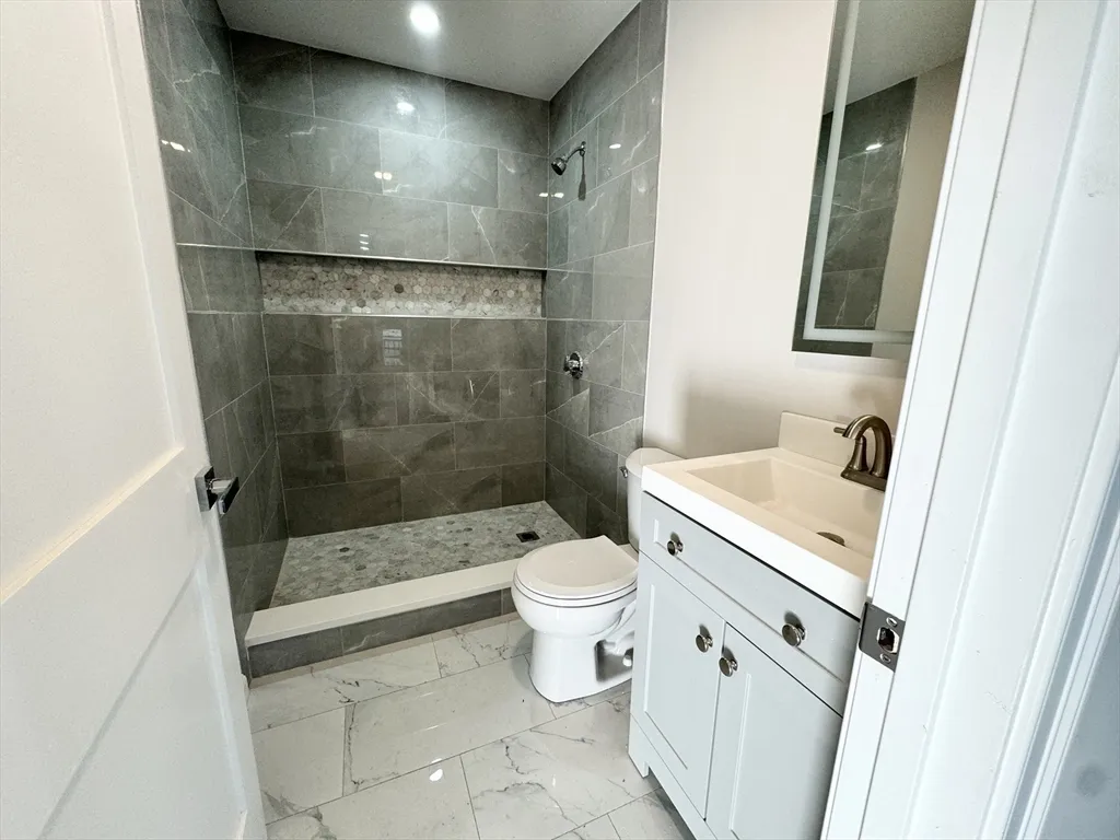 4 bed, 2 bath apartment for rent at 55 Burrell St Unit R, Roxbury — photo 9 of 9