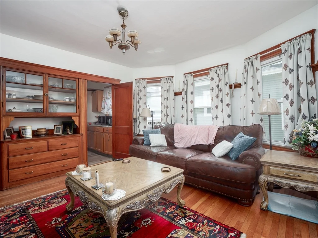 3 bed, 1 bath apartment for rent at 55 Central St Unit 2, Spring Hill — photo 1 of 30