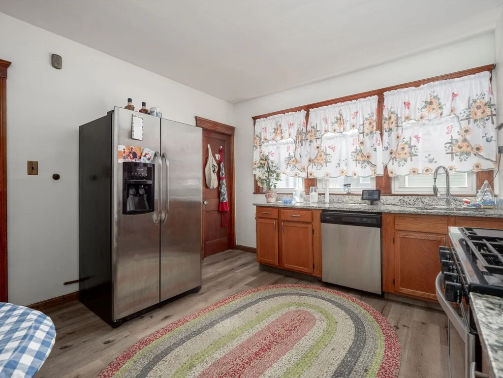 3 bed, 1 bath apartment for rent at 55 Central St Unit 2, Spring Hill — photo 10 of 30