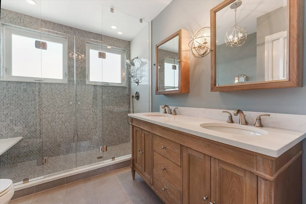 3 bed, 2 bath apartment for rent at 55 Chelsea St Unit 55, Charlestown — photo 19 of 22