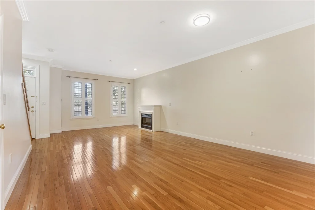 3 bed, 2 bath apartment for rent at 55 Chelsea St Unit 55, Charlestown — photo 9 of 22