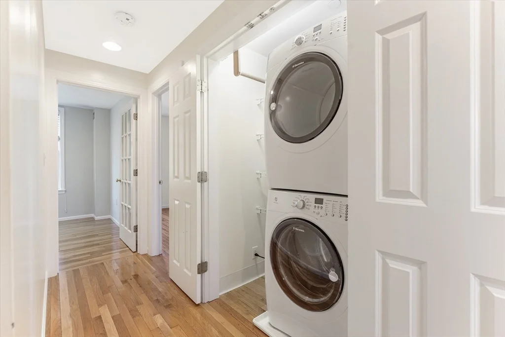 3 bed, 2 bath apartment for rent at 55 Chelsea St Unit 55, Charlestown — photo 13 of 22