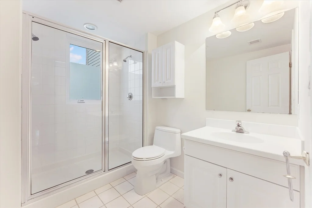 3 bed, 2 bath apartment for rent at 55 Chelsea St Unit 55, Charlestown — photo 12 of 22