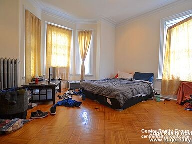 6 bed, 3 bath apartment for rent at 55 Chestnut, Brighton — photo 13 of 19