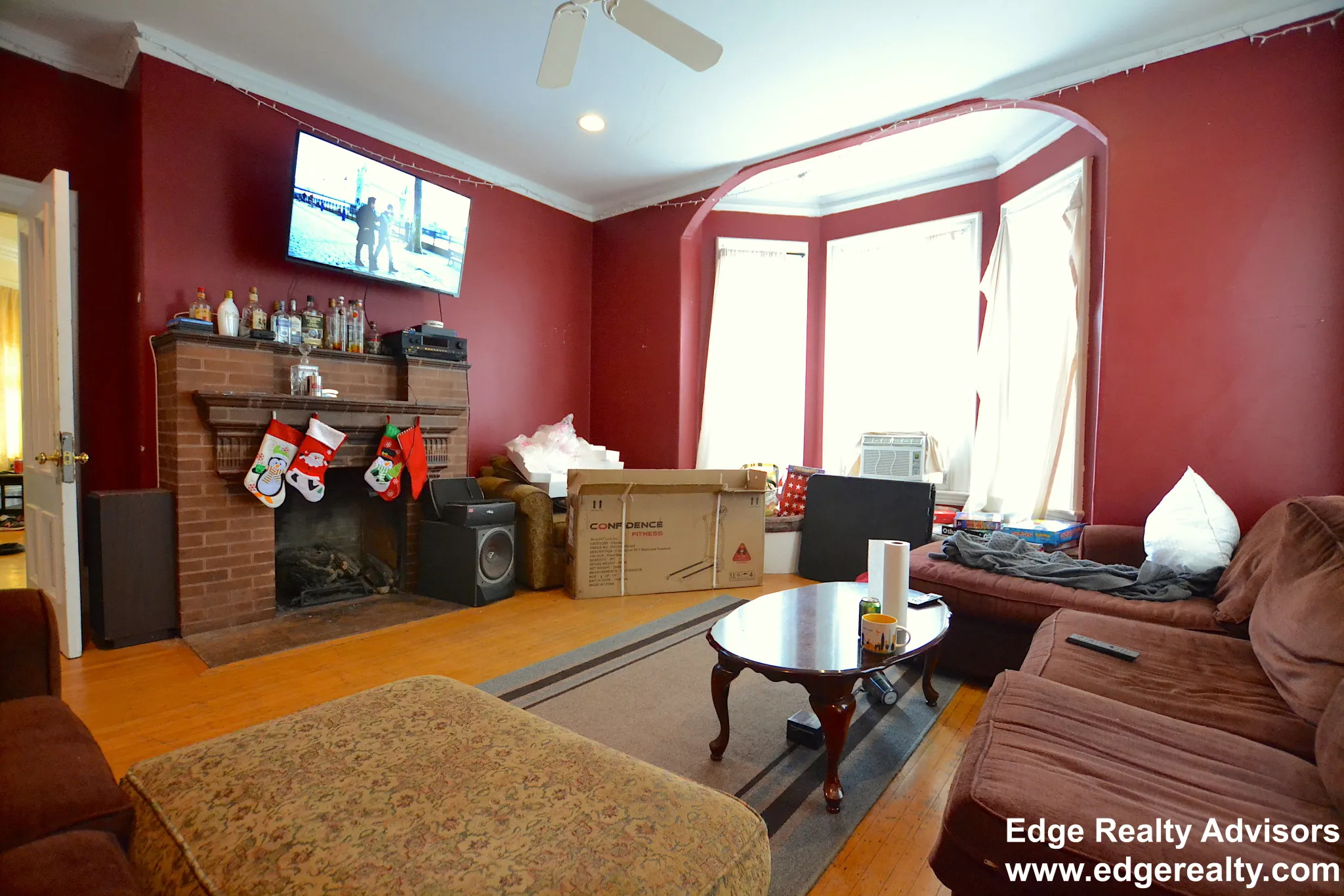 4 bed, 3 bath apartment for rent at 55 Chestnut Hill Ave Unit 1, Brighton — photo 4 of 11
