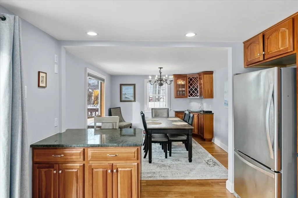 2 bed, 1 bath apartment for rent at 55 Colchester St Unit 1, Hyde Park — photo 17 of 41