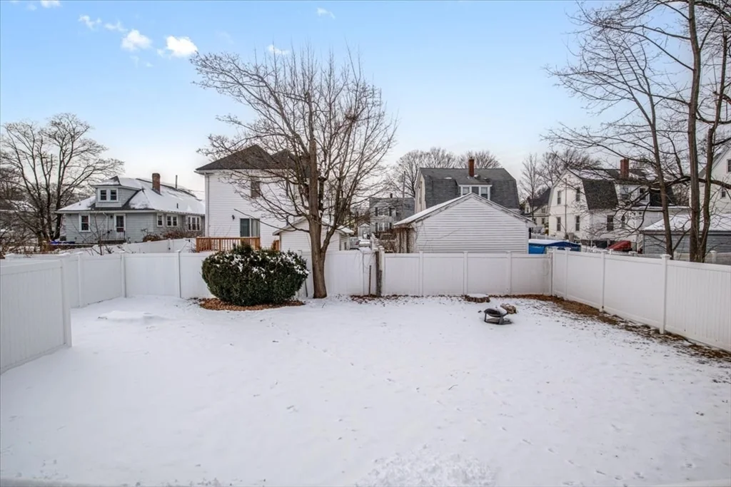 2 bed, 1 bath apartment for rent at 55 Colchester St Unit 1, Hyde Park — photo 38 of 41