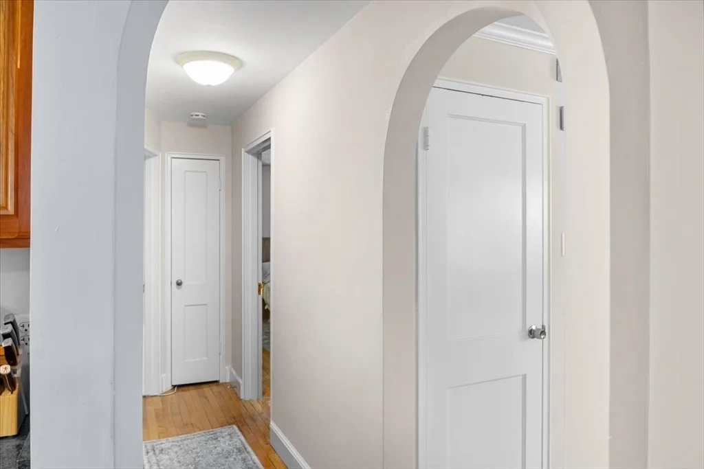 2 bed, 1 bath apartment for rent at 55 Colchester St Unit 1, Hyde Park — photo 22 of 41