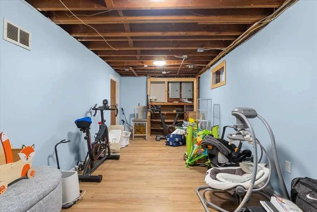 2 bed, 1 bath apartment for rent at 55 Colchester St Unit 1, Hyde Park — photo 31 of 41