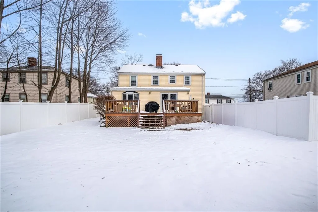 2 bed, 1 bath apartment for rent at 55 Colchester St Unit 1, Hyde Park — photo 33 of 41