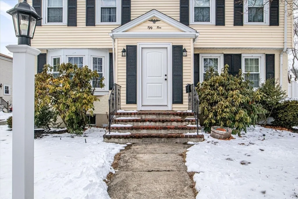 2 bed, 1 bath apartment for rent at 55 Colchester St Unit 1, Hyde Park — photo 39 of 41