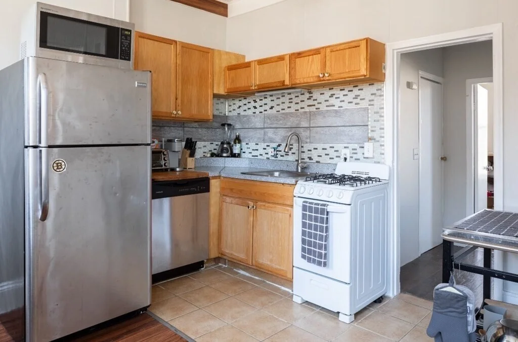 1 bed, 1 bath apartment for rent at 55 Coleman St Unit 3, Dorchester — photo 1 of 6