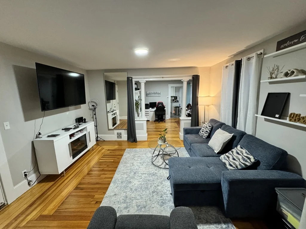 3 bed, 1 bath apartment for rent at 55 Collins St Unit 1, Lynn — photo 6 of 8