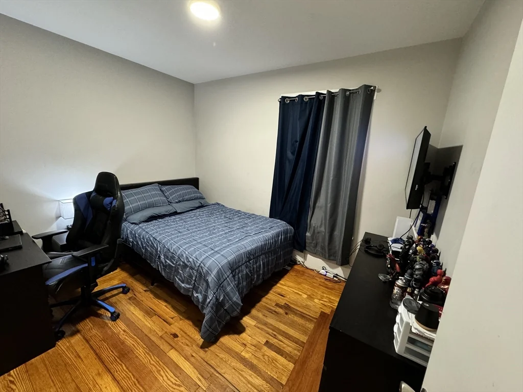 3 bed, 1 bath apartment for rent at 55 Collins St Unit 1, Lynn — photo 8 of 8