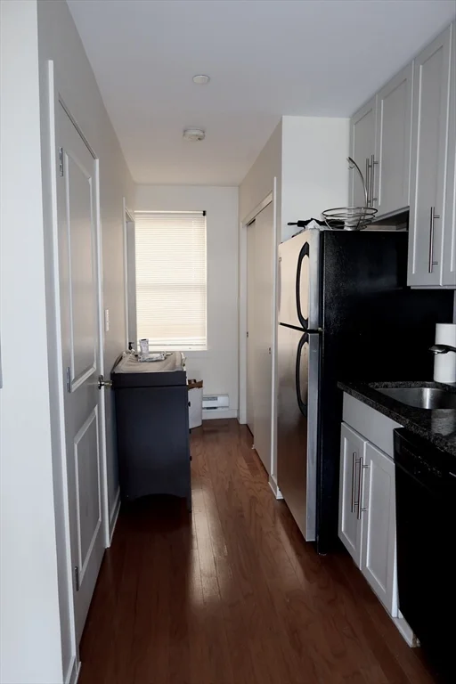 Studio bed, 1 bath apartment for rent at 55 Cooper St Unit 2, North End — photo 2 of 15