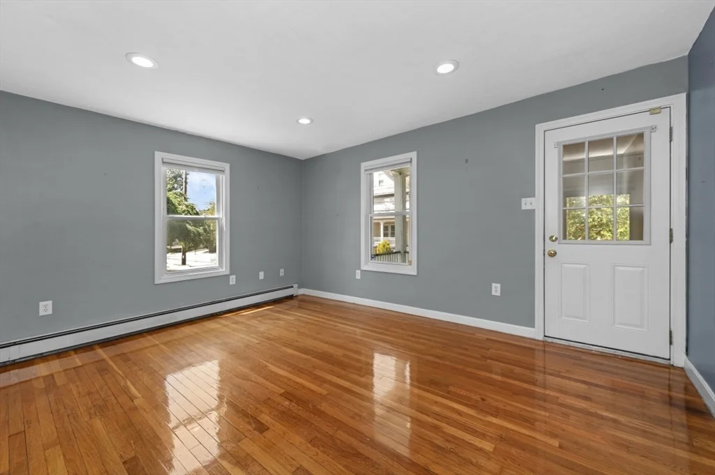 2 bed, 1 bath apartment for rent at 55 Cottage St Unit 1, Melrose — photo 2 of 17