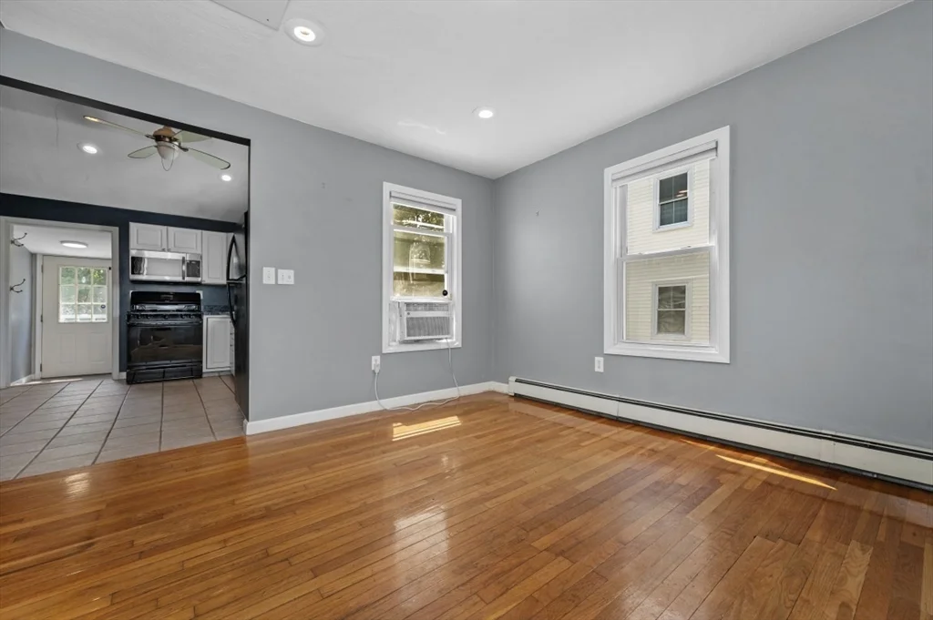 2 bed, 1 bath apartment for rent at 55 Cottage St Unit 1, Melrose — photo 6 of 17