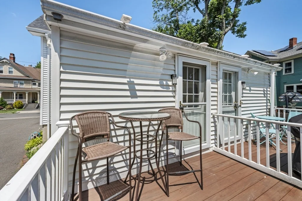 2 bed, 1 bath apartment for rent at 55 Cottage St Unit 1, Melrose — photo 16 of 17
