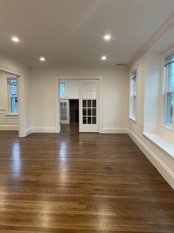 3 bed, 1 bath apartment for rent at 55 Dalton Rd Unit 2, Belmont — photo 2 of 23