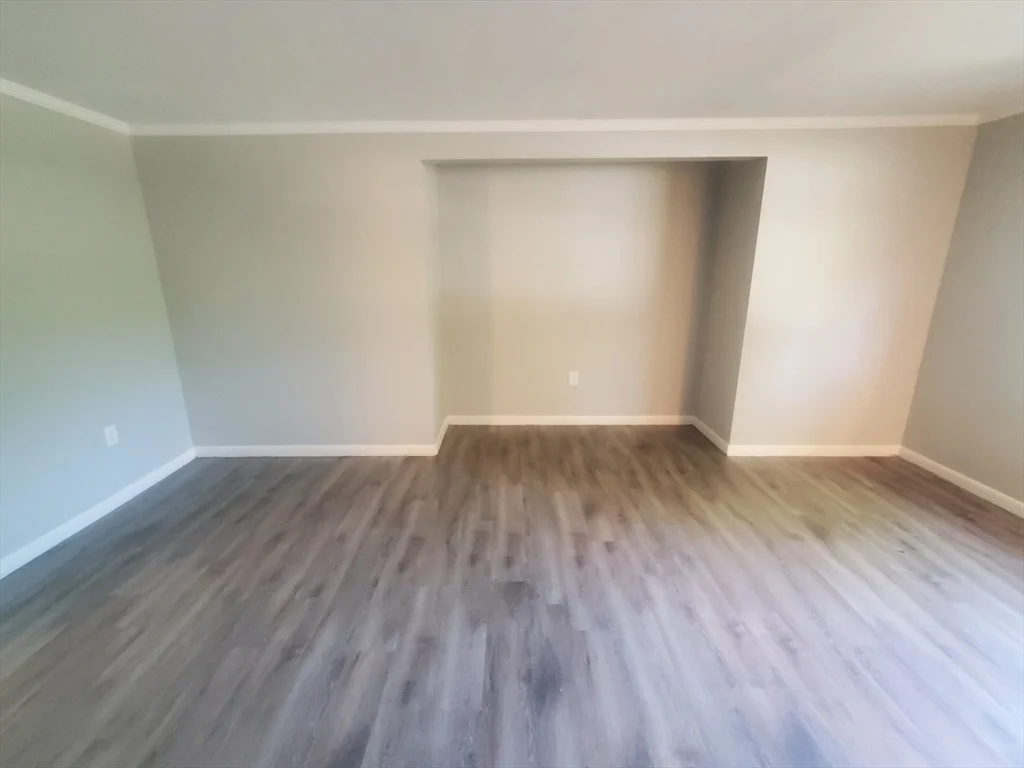 1 bed, 1 bath apartment for rent at 55 David Ter Unit 11, Norwood — photo 10 of 11