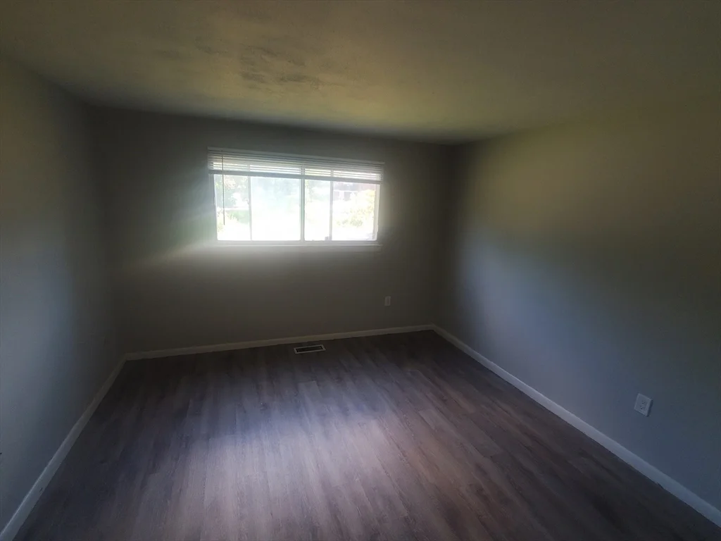 1 bed, 1 bath apartment for rent at 55 David Ter Unit 11, Norwood — photo 7 of 11