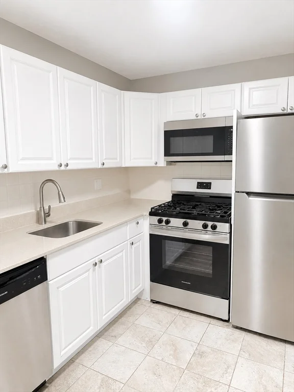2 bed, 1 bath apartment for rent at 55 David Ter Unit 14, Norwood