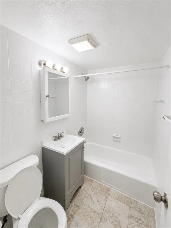 2 bed, 1 bath apartment for rent at 55 David Ter Unit 14, Norwood — photo 13 of 14