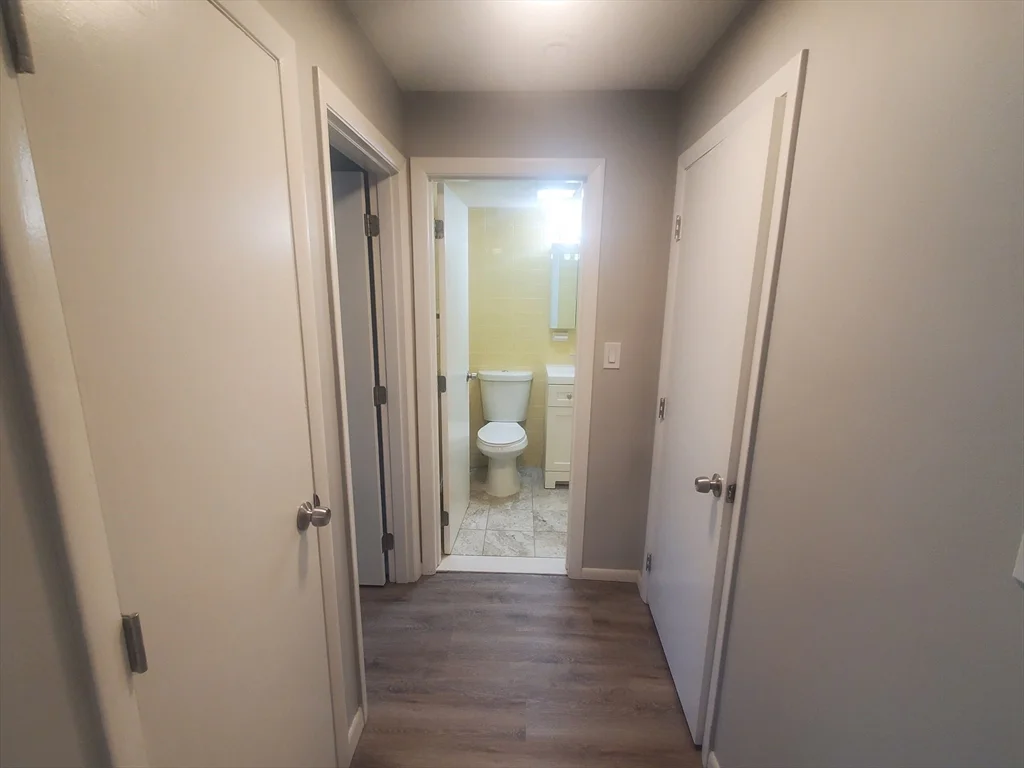 1 bed, 1 bath apartment for rent at 55 David Ter Unit 18, Norwood — photo 9 of 10