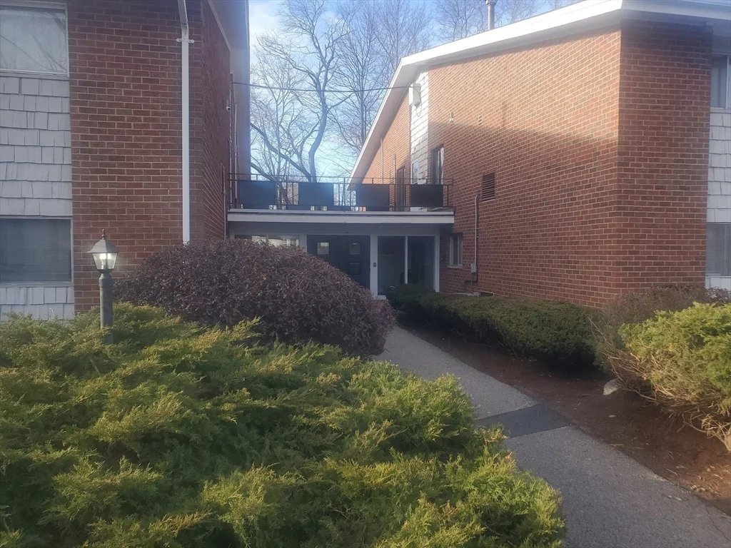 2 bed, 1 bath apartment for rent at 55 David Ter Unit 23, Norwood — photo 17 of 17