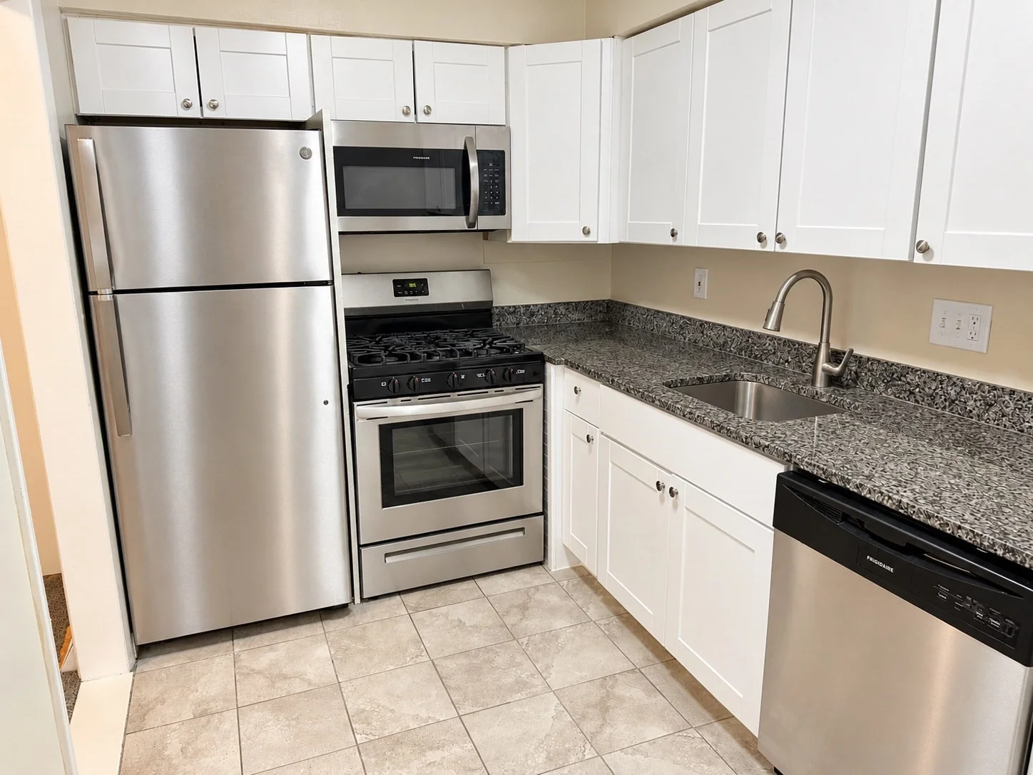 1 bed, 1 bath apartment for rent at 55 David Ter Unit 3, Norwood — photo 1 of 9
