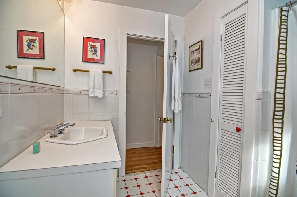 4 bed, 3 bath apartment for rent at 55 Dennison St Unit WINTER, Gloucester — photo 14 of 16