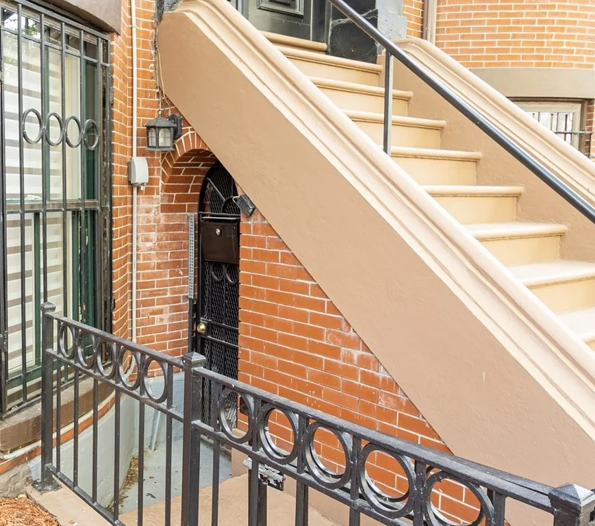 2 bed, 1.5 bath apartment for rent at 55 East Concord St Unit 1, South End — photo 2 of 16
