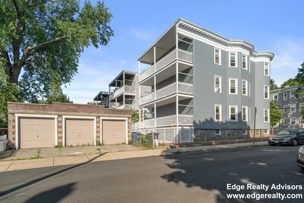 3 bed, 1 bath apartment for rent at 55 Easton St Unit 3, Allston — photo 13 of 13