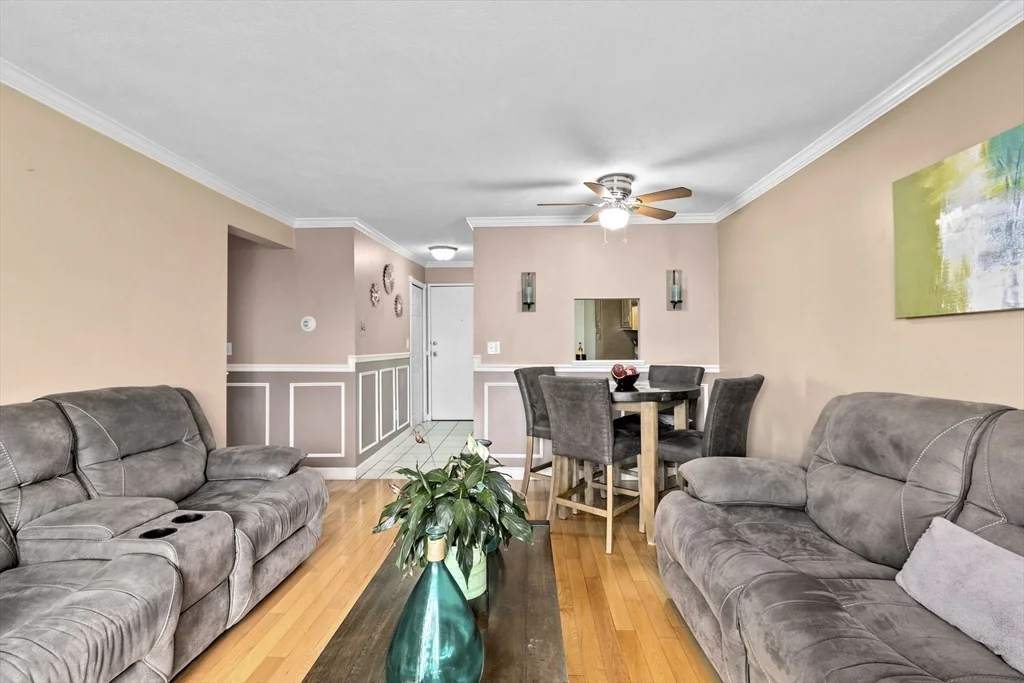 2 bed, 1 bath apartment for rent at 55 Eleanor St Unit 19, Chelsea — photo 3 of 21