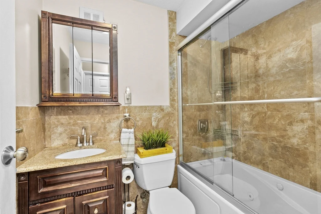 2 bed, 1 bath apartment for rent at 55 Eleanor St Unit 19, Chelsea — photo 8 of 21